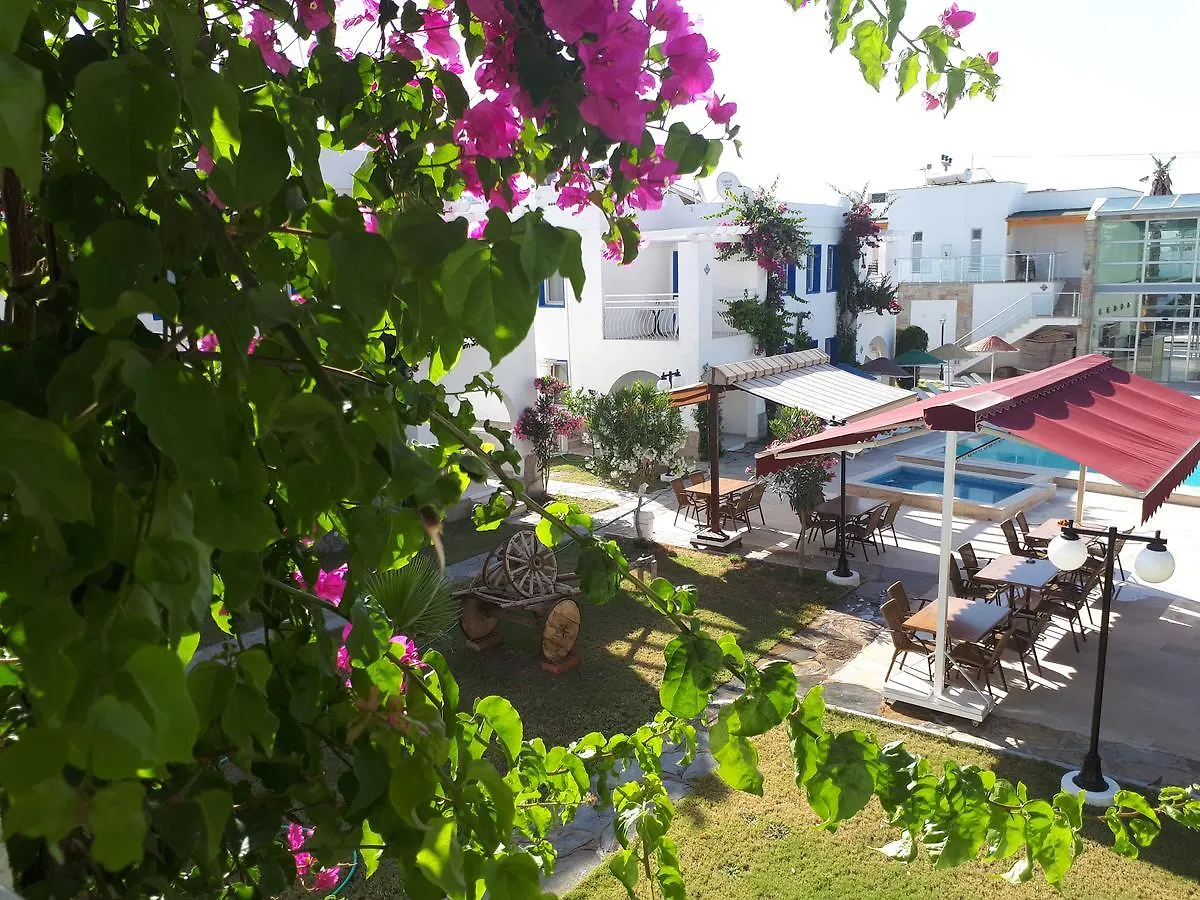 Paradise Apart Hotel Битез Апарт-отель